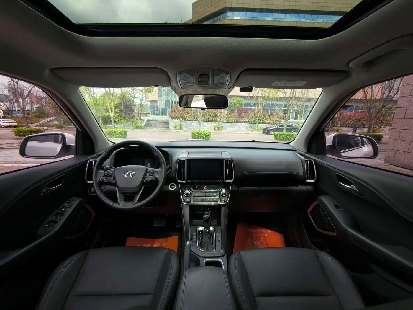 Hyundai Beijing Hyundai ix35 2020 2.0L Automatic 2WD Zhiyong·Changxiang Edition фото 8