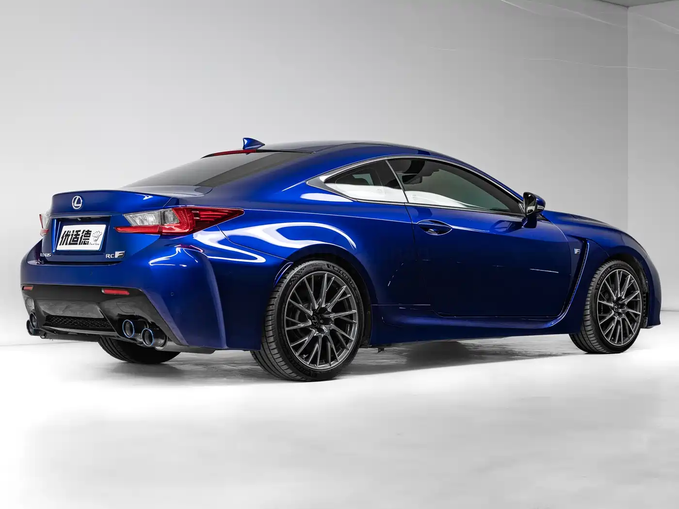 Lexus RC F 2015 F 5.0L Peak Edition фото 6