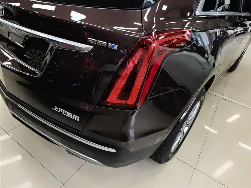 Cadillac XT5 2020 28T AWD Luxury Model фото 8