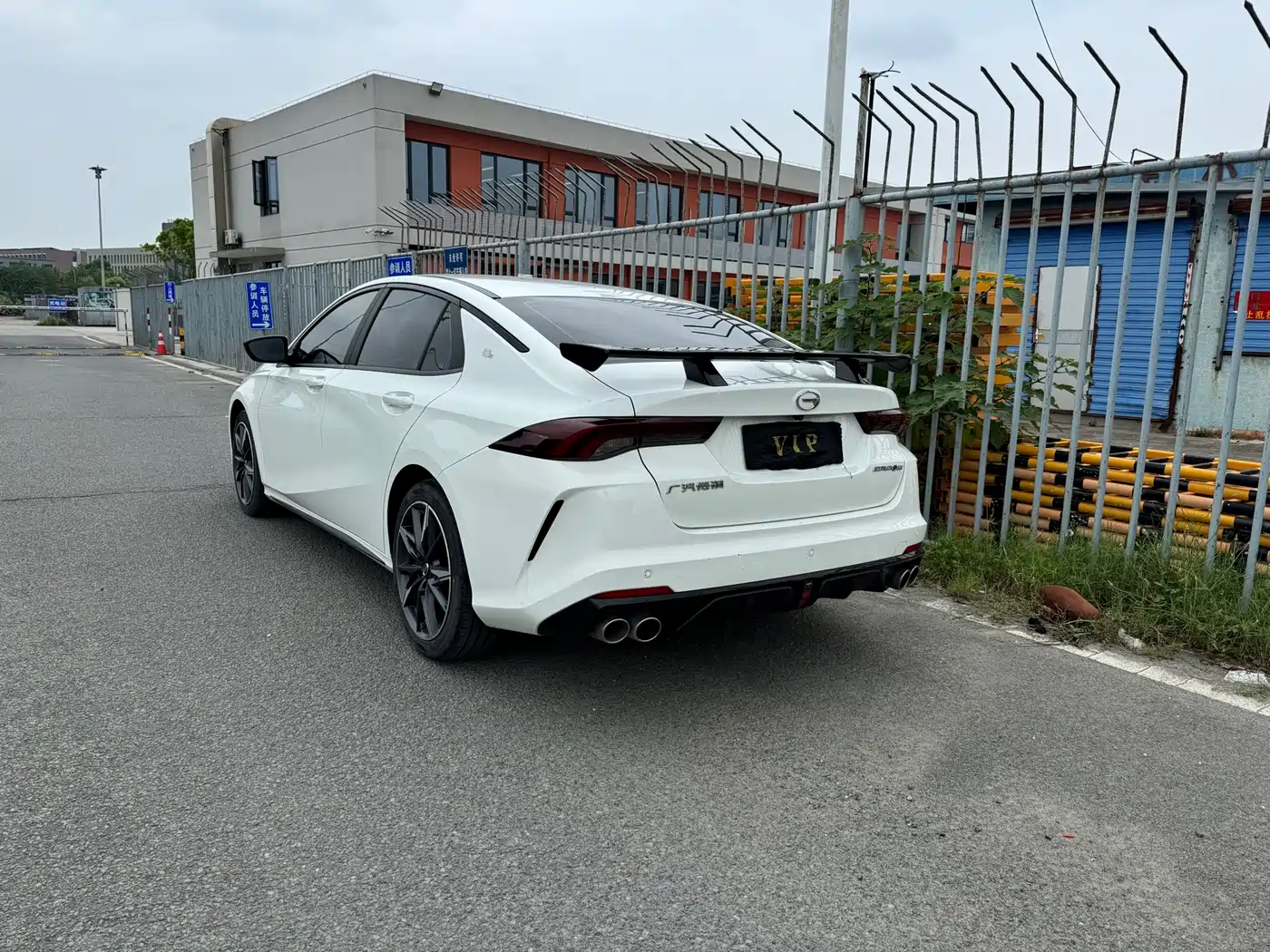 GAC Trumpchi Trumpchi Emkoo 2023 2023 270T DCT J15 Edition