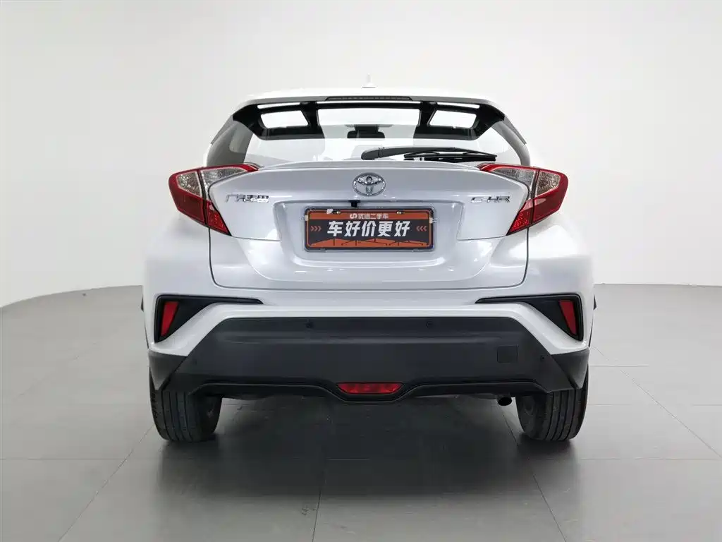 Toyota C-HR 2021 2.0L Comfort Edition фото 4