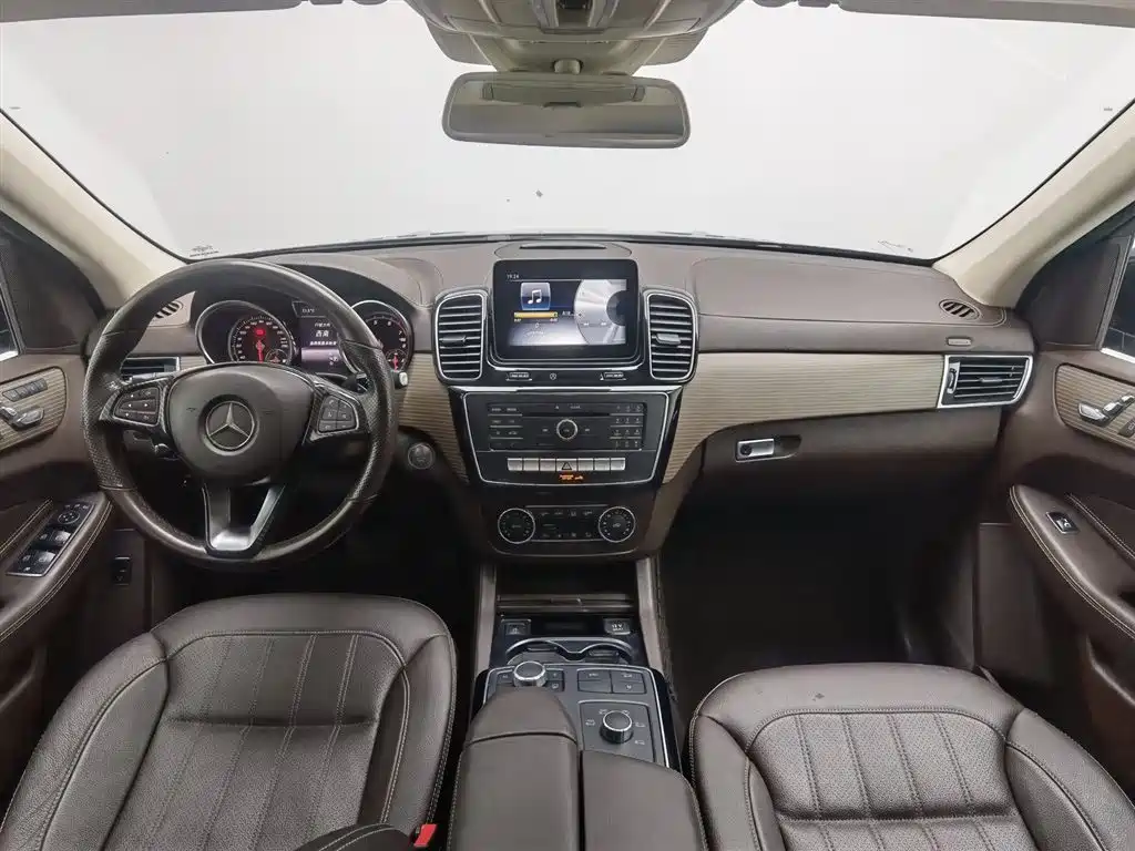 Mercedes-Benz GLE 2019 GLE 400 4MATIC Collector's Edition (Special Configuration) фото 5