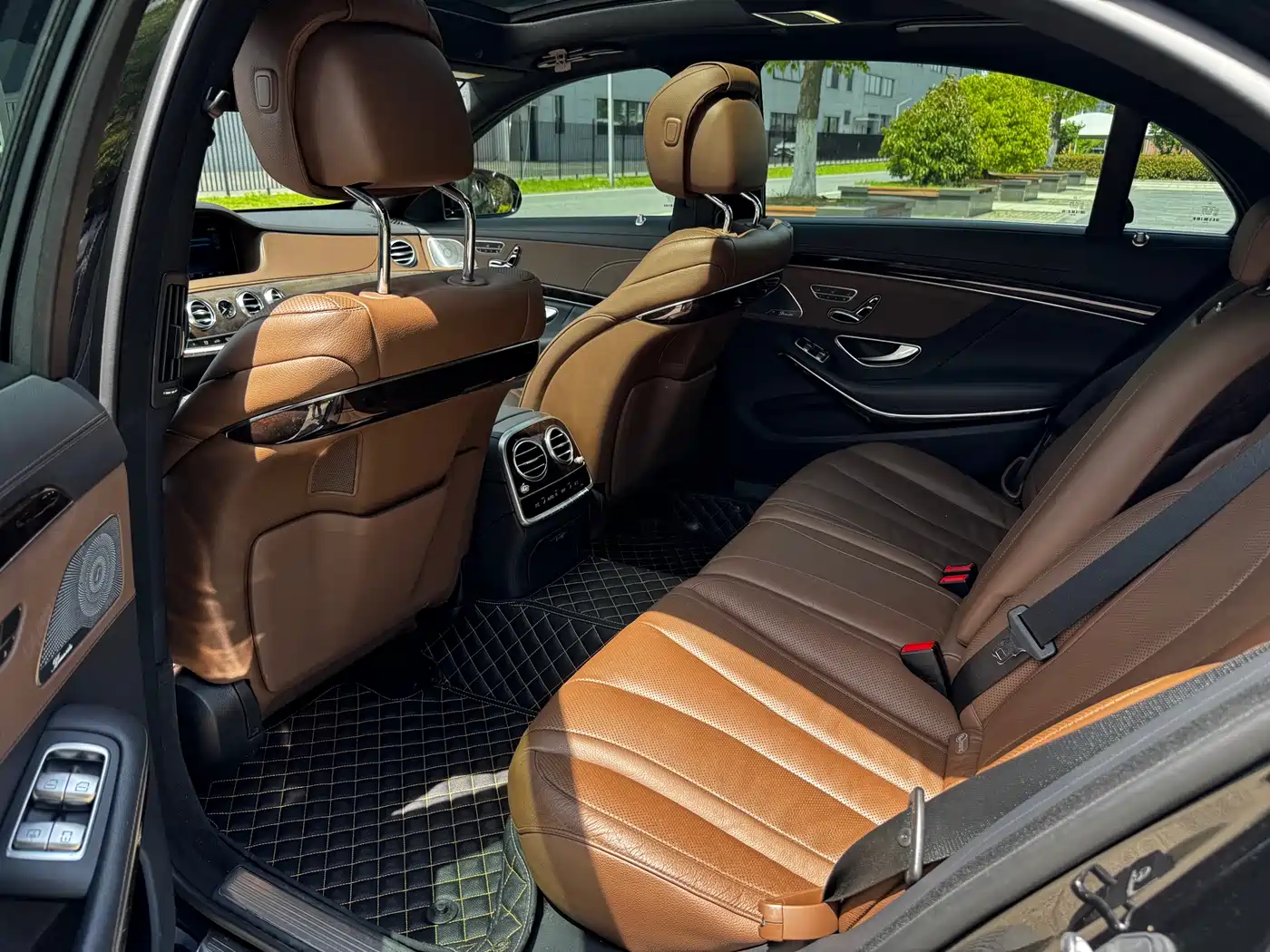 Mercedes-Benz S-Class 2020 S 350 L Premium Edition Collector's Version фото 10