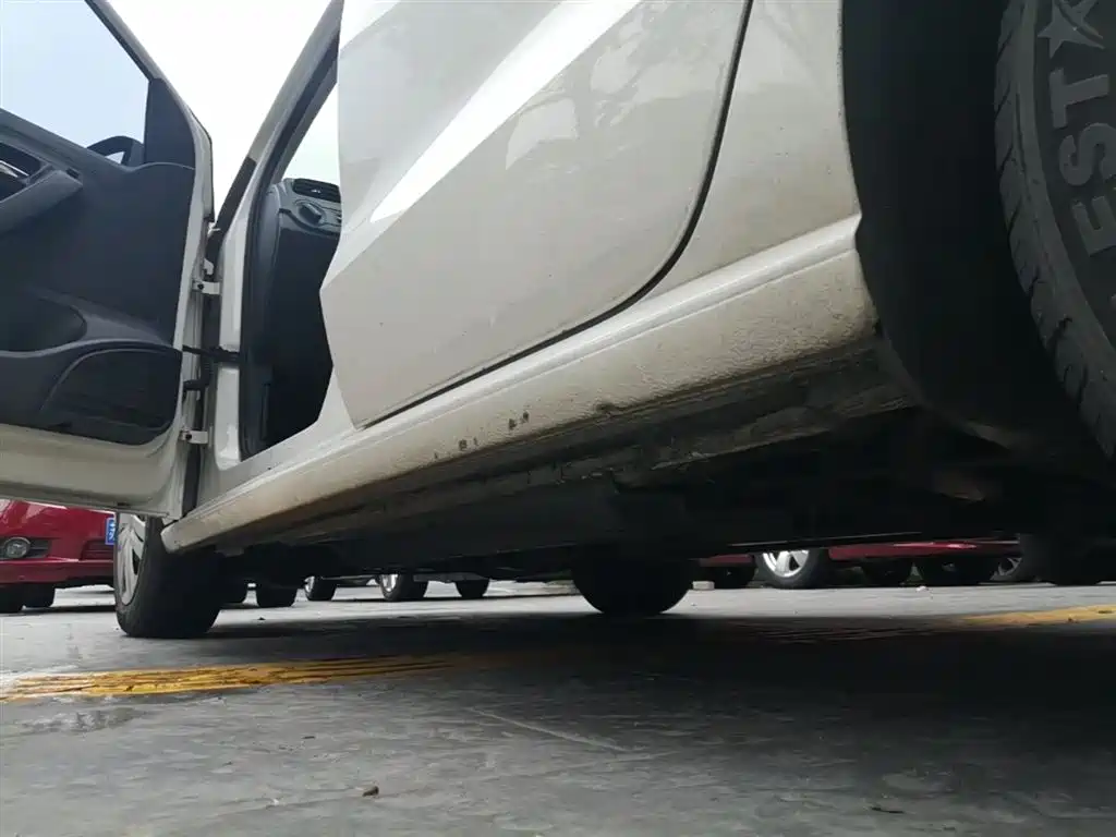Volkswagen Polo 2016 1.4L Automatic Trend фото 22