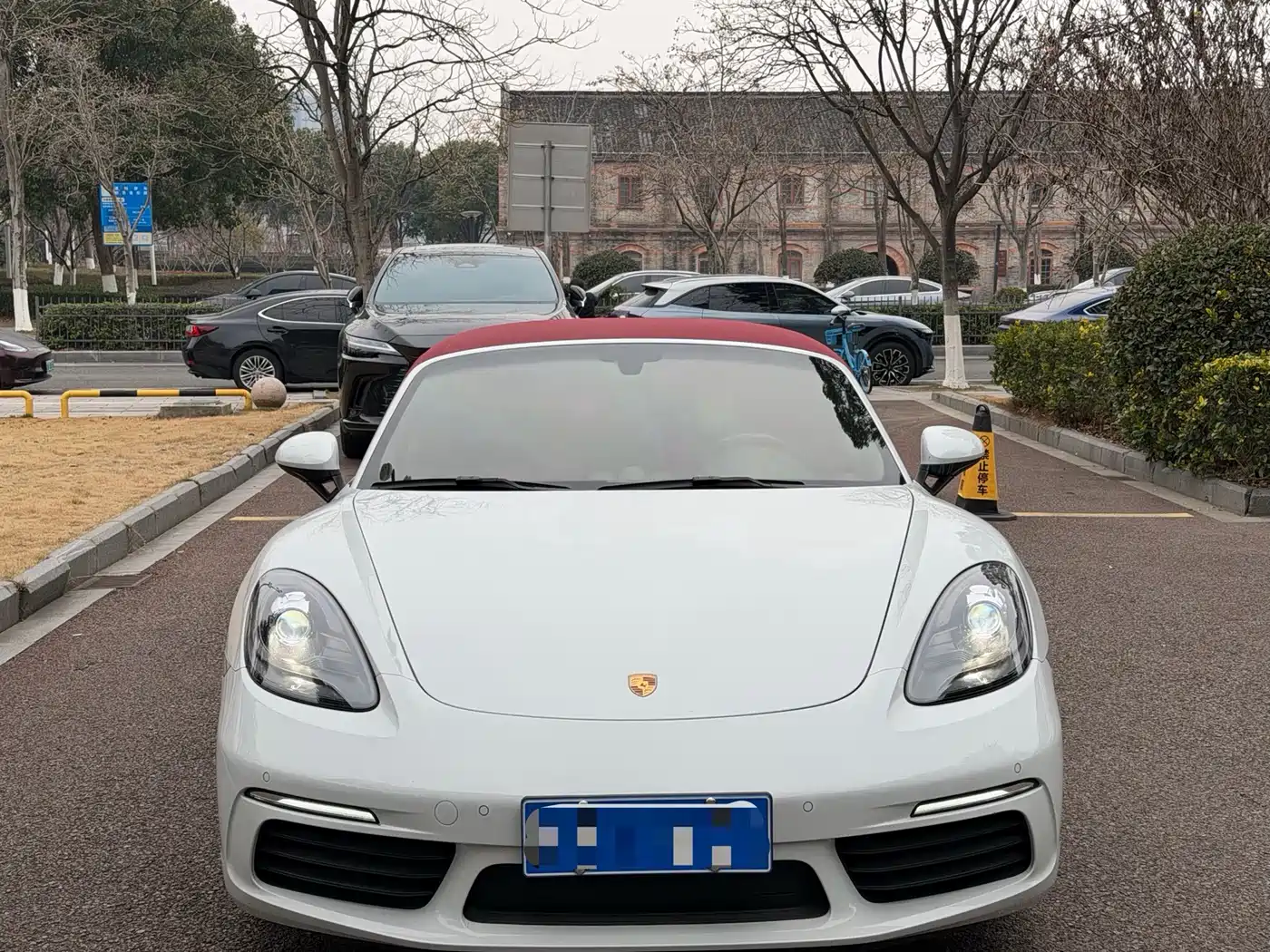 Porsche 718 2016 Boxster 2.0T фото 2