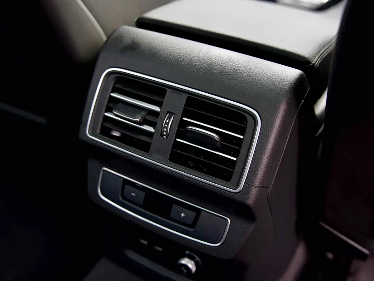 Audi Q5L 2023 40T Luxury Dynamic фото 15