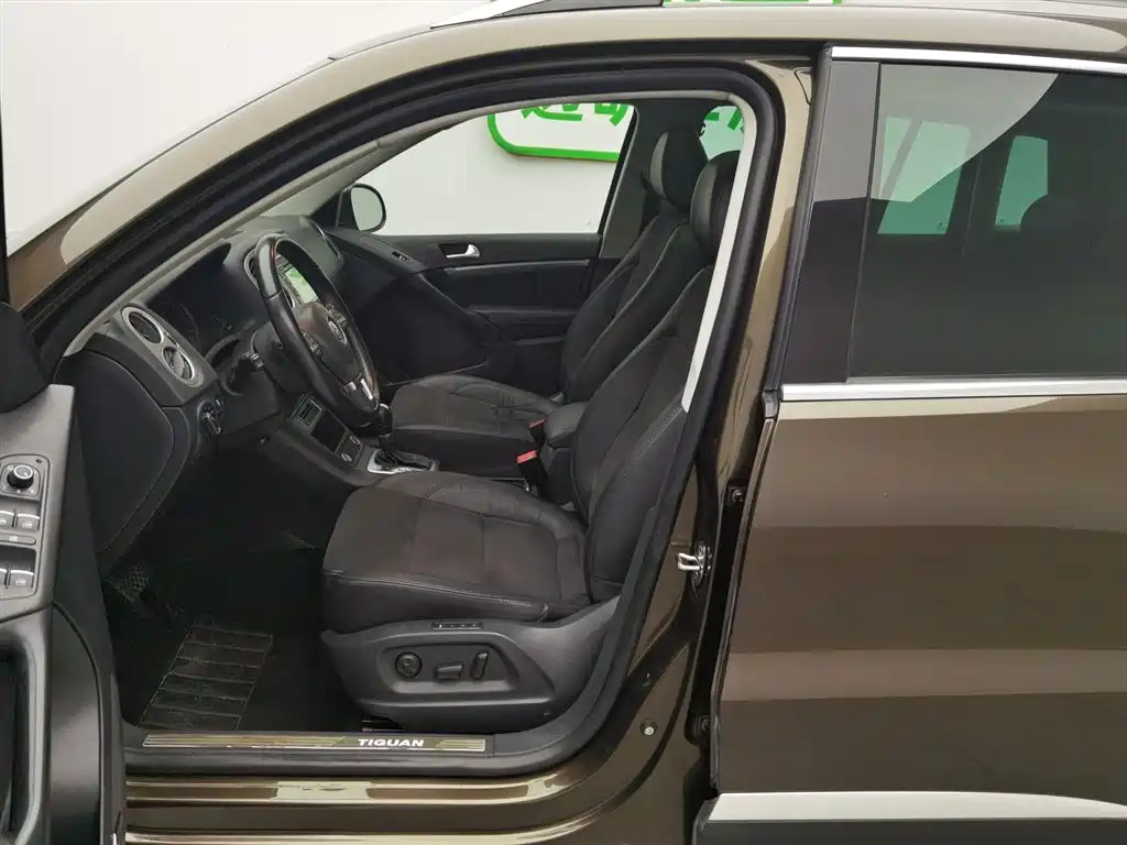 Volkswagen Tiguan 2015 2.0TSI Automatic 4WD Flagship фото 10