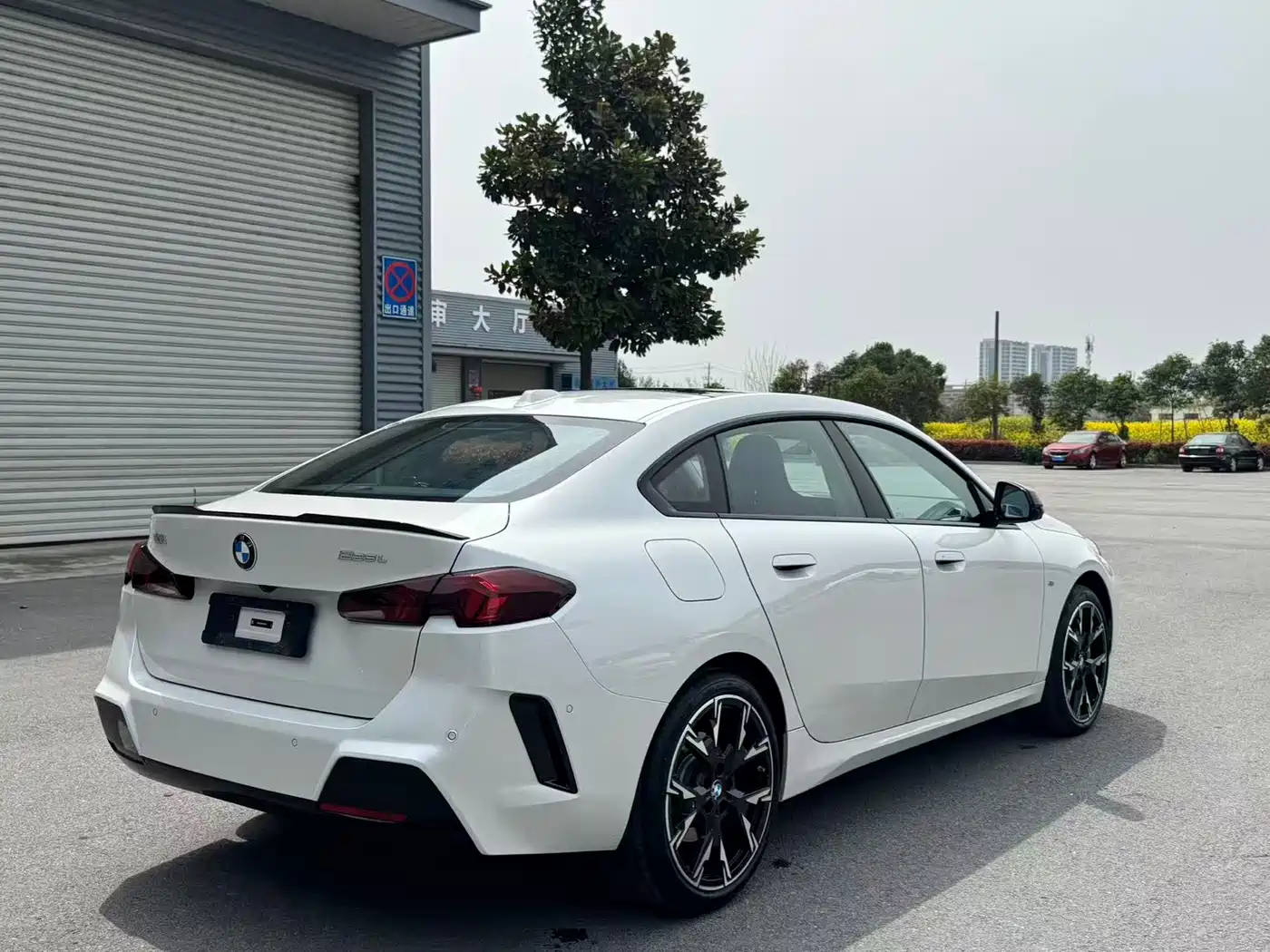 BMW 2 Series 2025 225L M Sport Moonlight Package фото 5