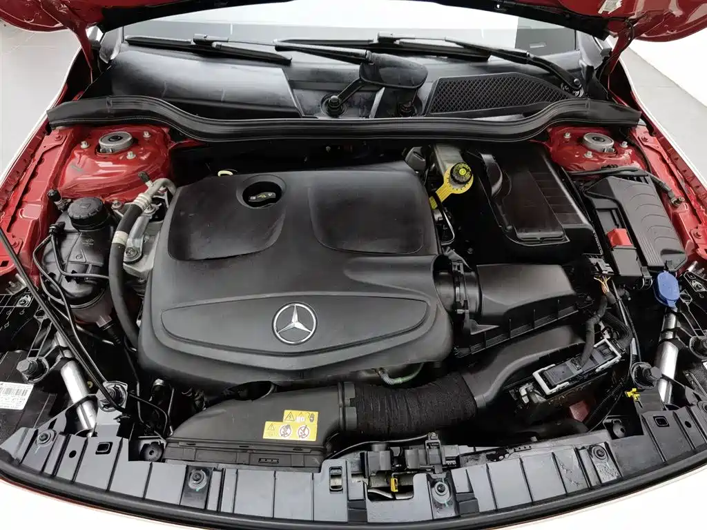 Mercedes-Benz GLA 2016 GLA 200 Dynamic фото 6