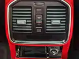 Photo 13 - Porsche Macan