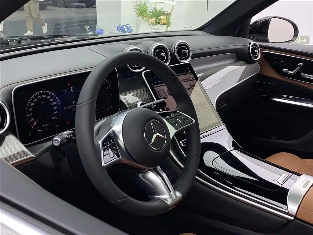 Mercedes-Benz GLC 2025 Model Year GLC 260 L 4MATIC Dynamic фото 26