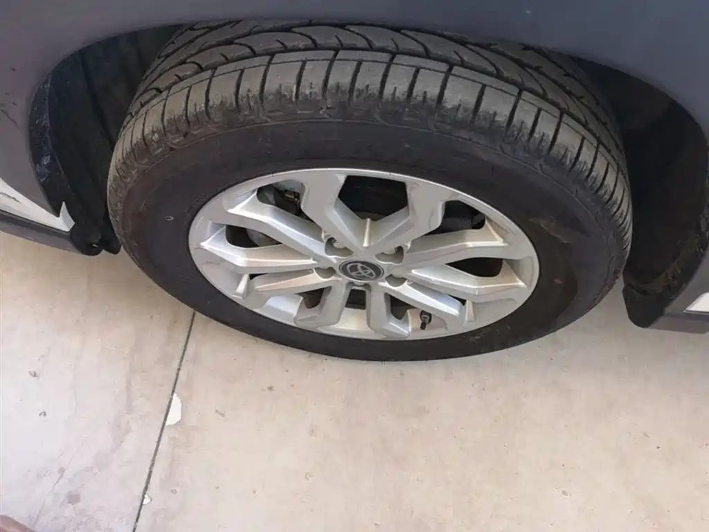 Toyota Frontlander 2023 2.0L CVT Leading Edition фото 23