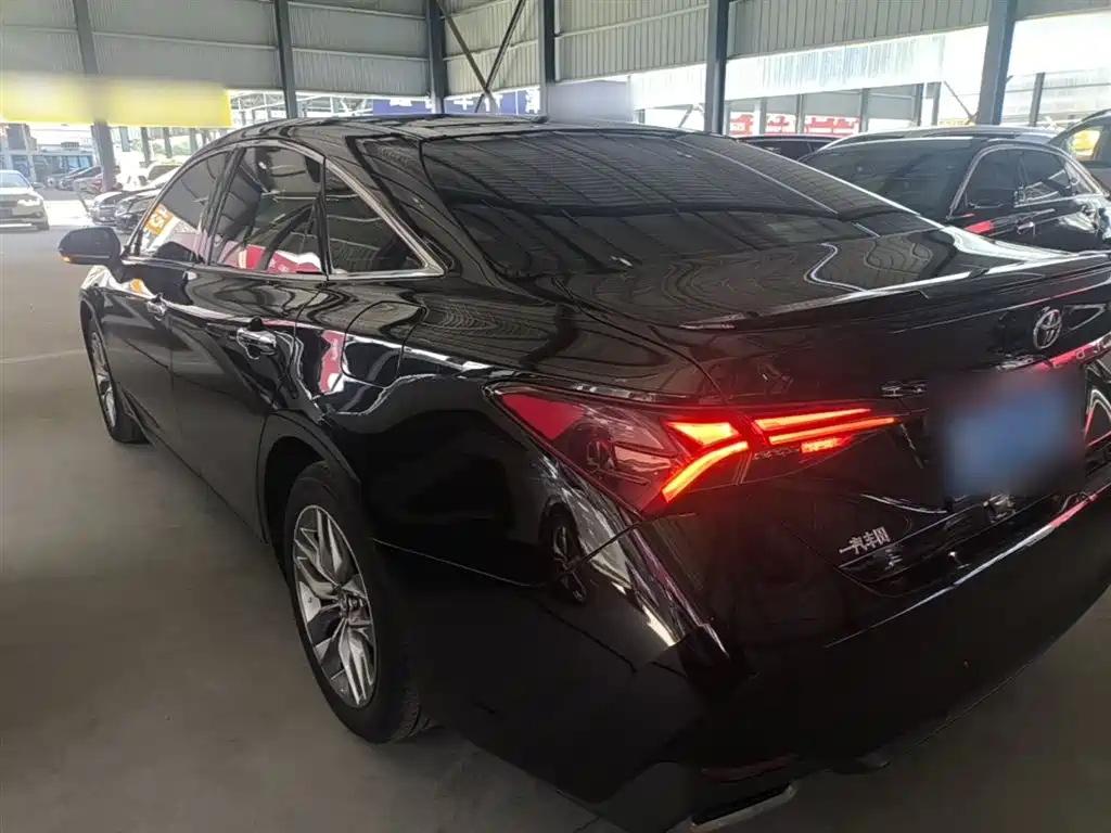Toyota Avalon 2021 2.5L Luxury Edition фото 5