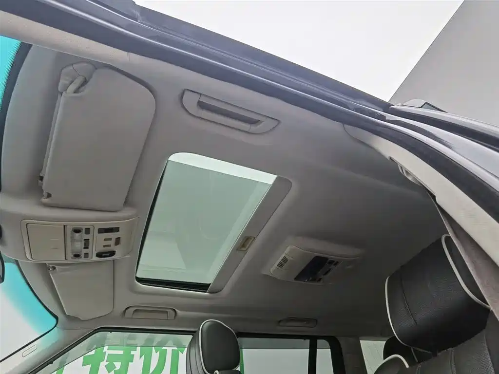 Land Rover Range Rover 2012 5.0 SC V8 фото 14