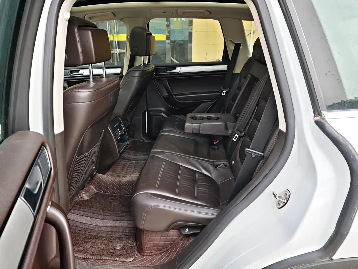 Volkswagen Touareg 2017 3.0TSI Explorer Edition фото 16