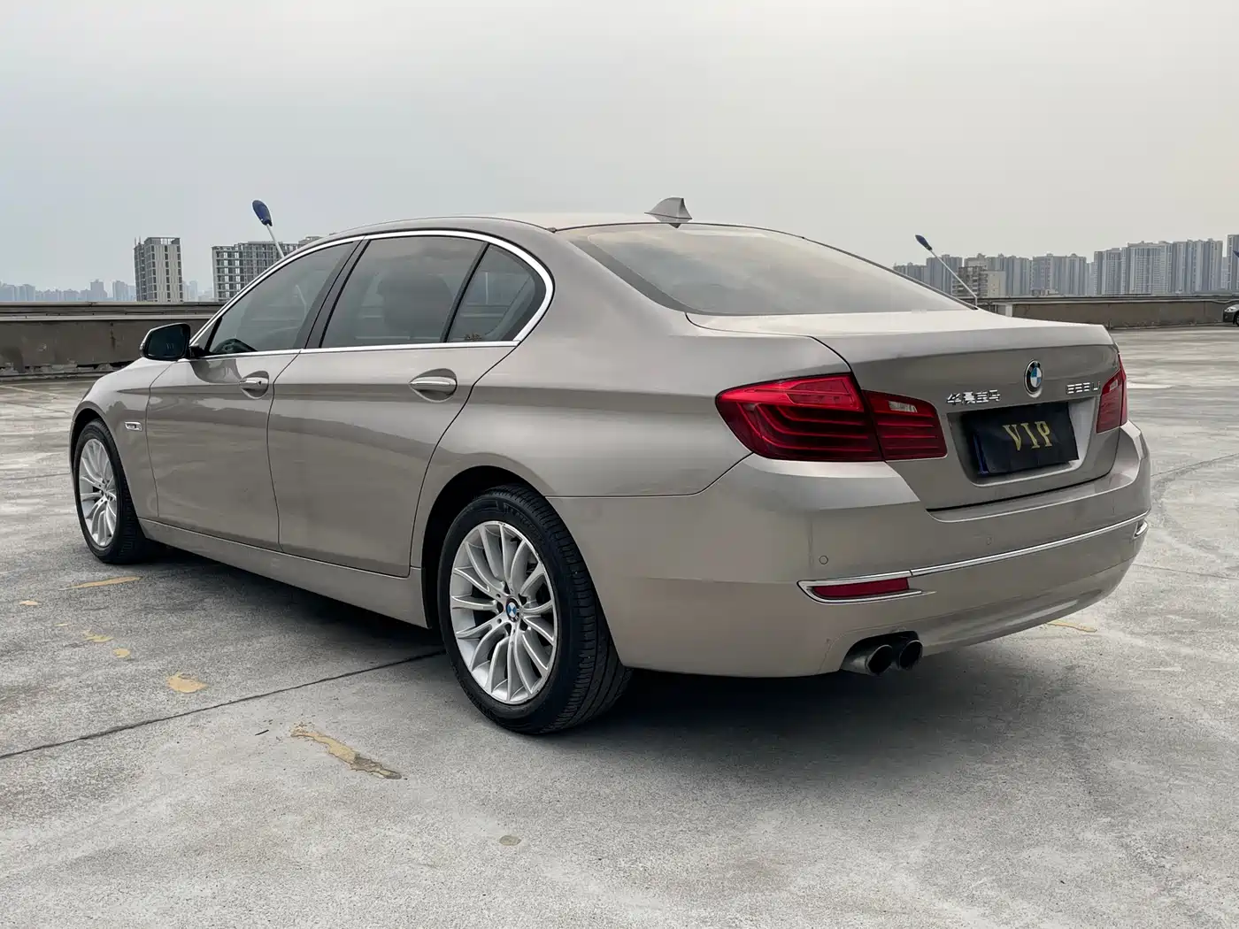 BMW 5 Series 2014 525Li Luxury Design Package фото 5