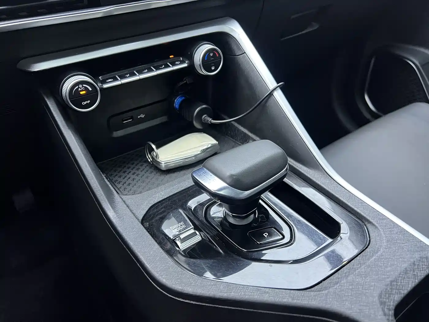 GEELY AUTOMOBILE BINYUE