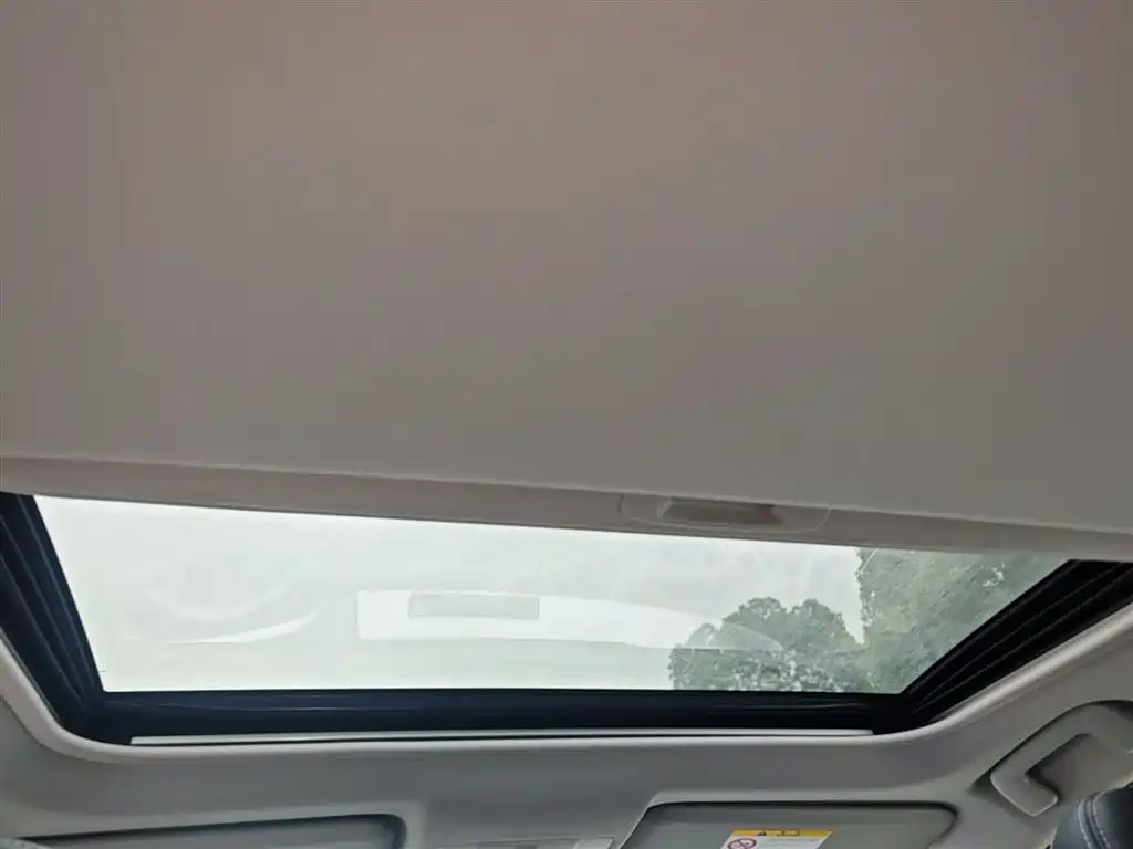 Toyota RAV4 Rongfang 2016 2.0L CVT 2WD Smart (China V) фото 18