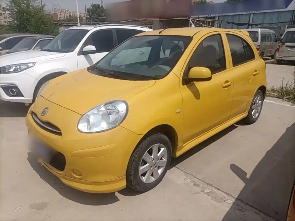 Nissan March 2015 2010 1.5L Automatic Easy Shine Edition