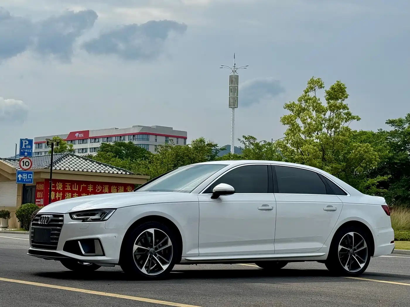 Audi A4L 2019 40 TFSI Sport (China VI)