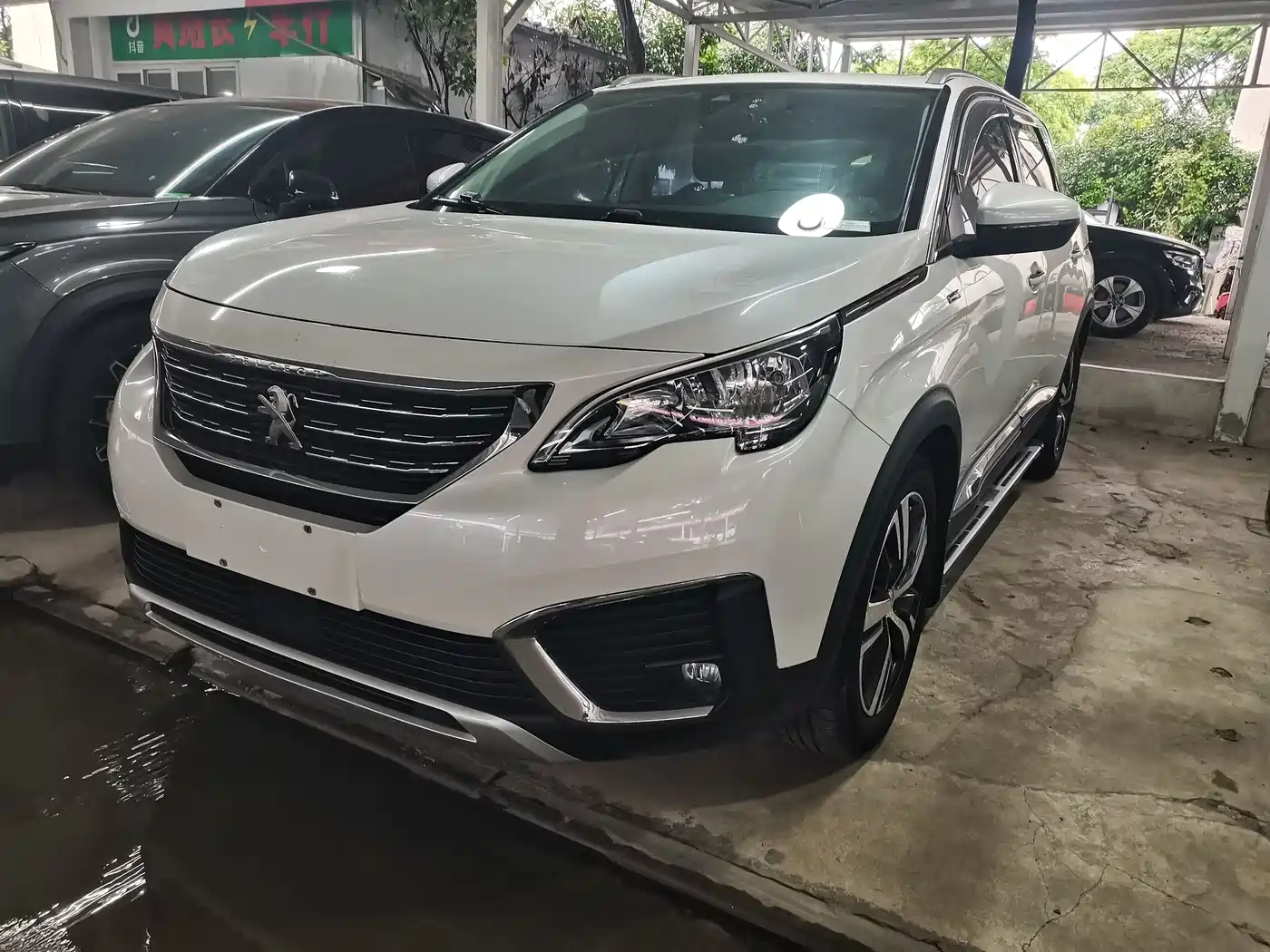 Peugeot 5008 2017 380THP 7-seat Elite Edition