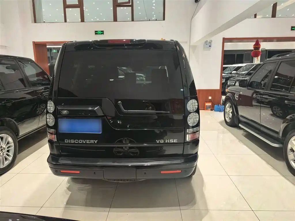 Land Rover Discovery 2015 3.0 SC V6 SE фото 4