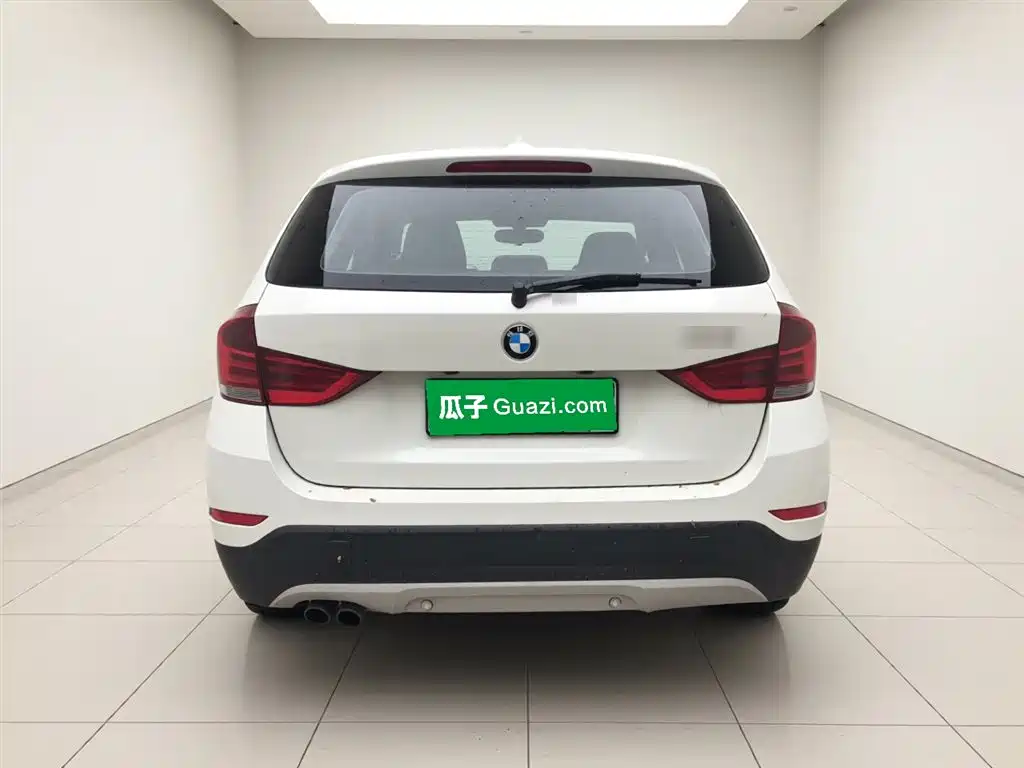 BMW X1 2014 sDrive18i Leading Edition фото 10