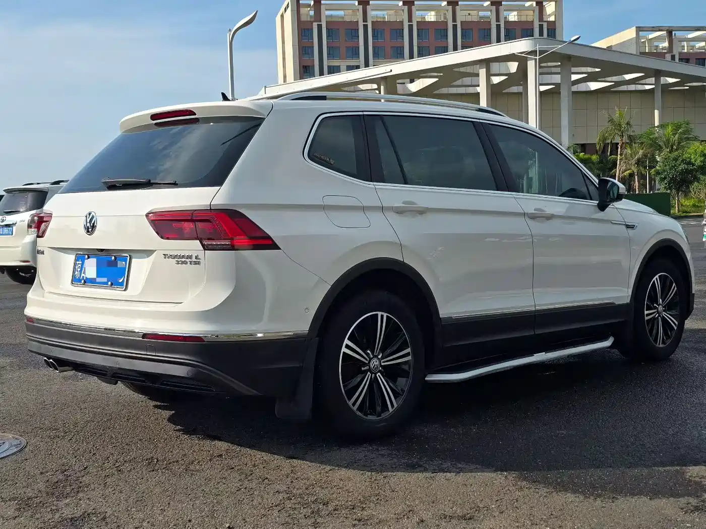Volkswagen Tiguan L 2017 330TSI Automatic 2WD Flagship Edition фото 6