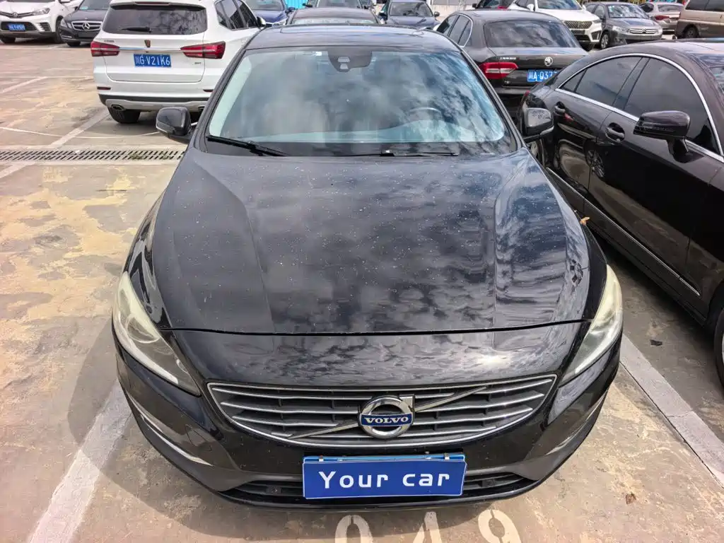 Фото 2 - Volvo S60