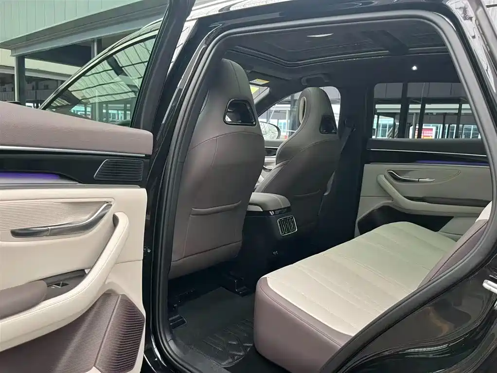 BYD Song PLUS PHEV 2025 DM-i Smart Driving Edition 112KM Honor фото 8