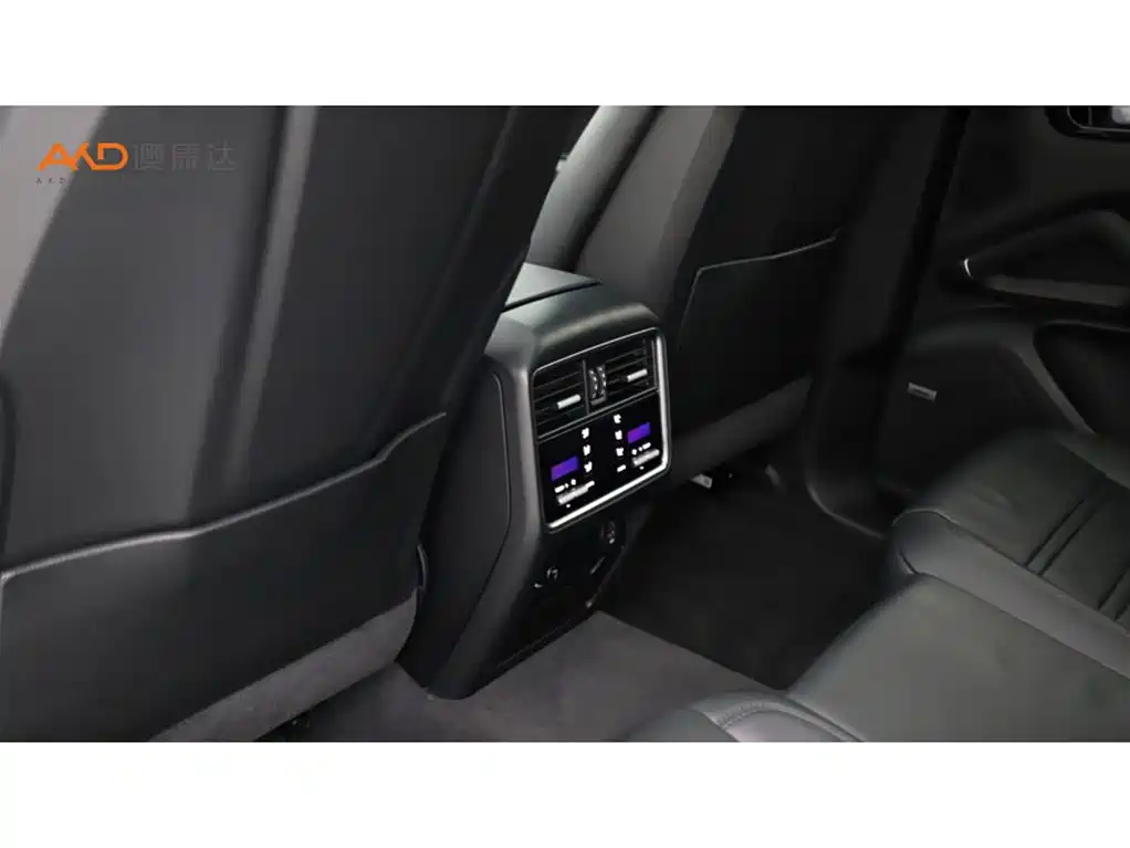 Фото 9 - Porsche Cayenne