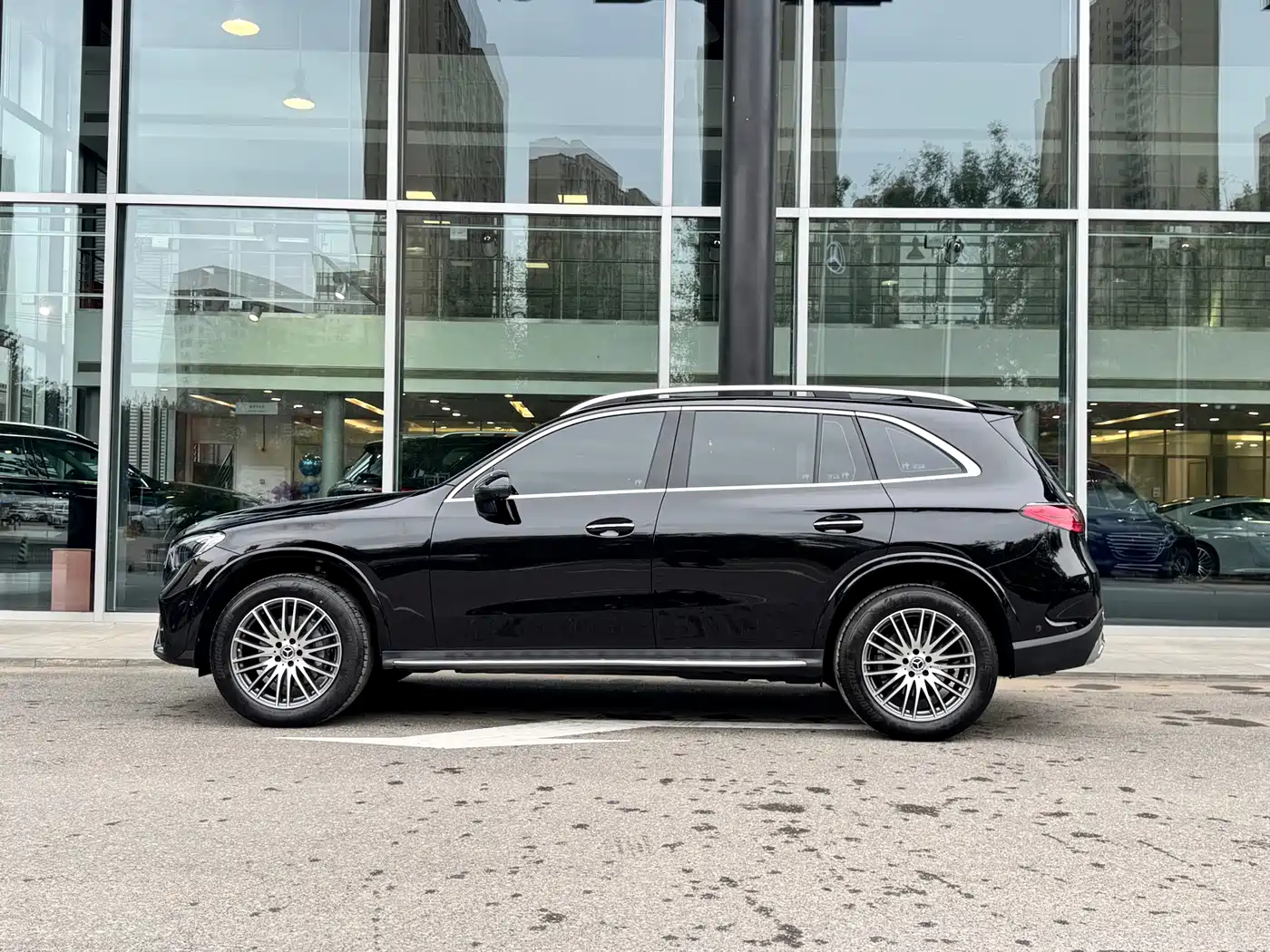 2026 Mercedes-Benz GLC
