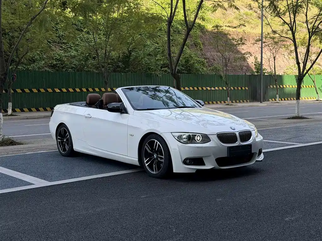 BMW 3 Series (Import) 2011 325i Convertible Coupe фото 2