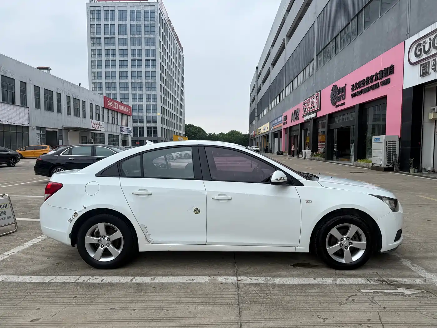 Chevrolet Cruze 2013 Model 1.6L SE AT фото 4