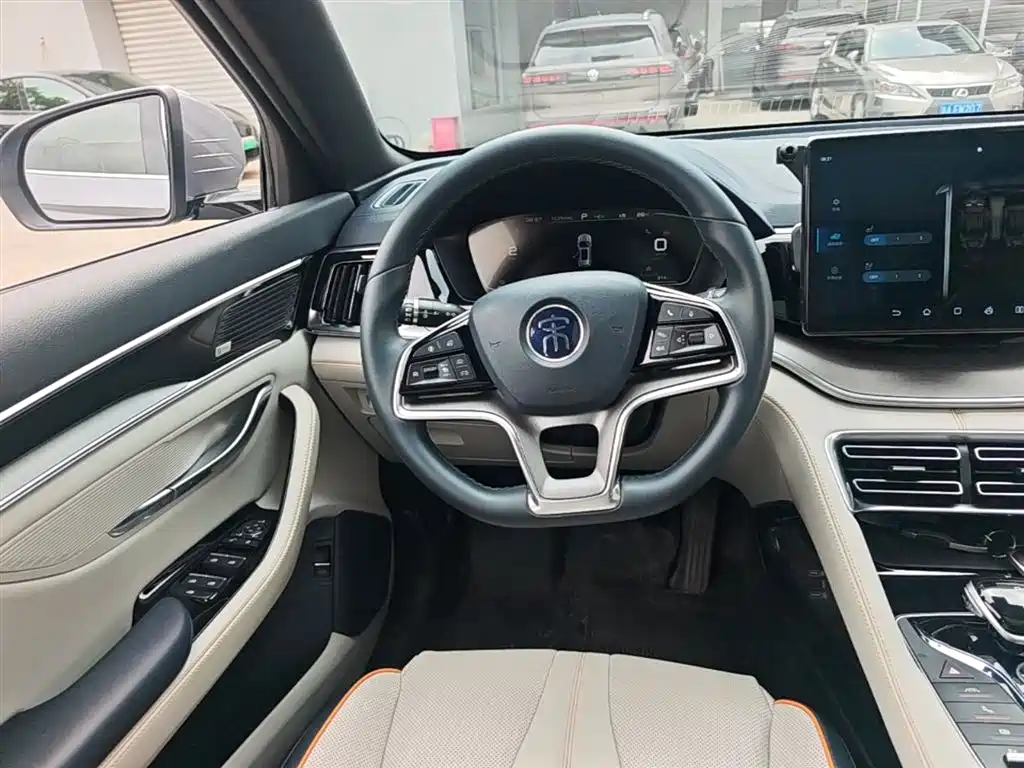 BYD Song PLUS PHEV 2021 DM-i 51KM Honor фото 17