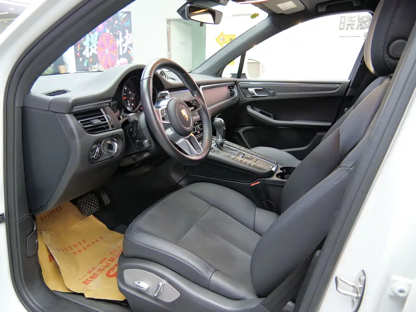 Porsche Macan 2018 Macan 2.0T фото 15