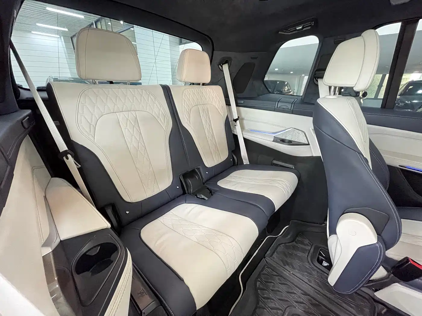 BMW X7 2021 xDrive40i Executive M Sport Package фото 9