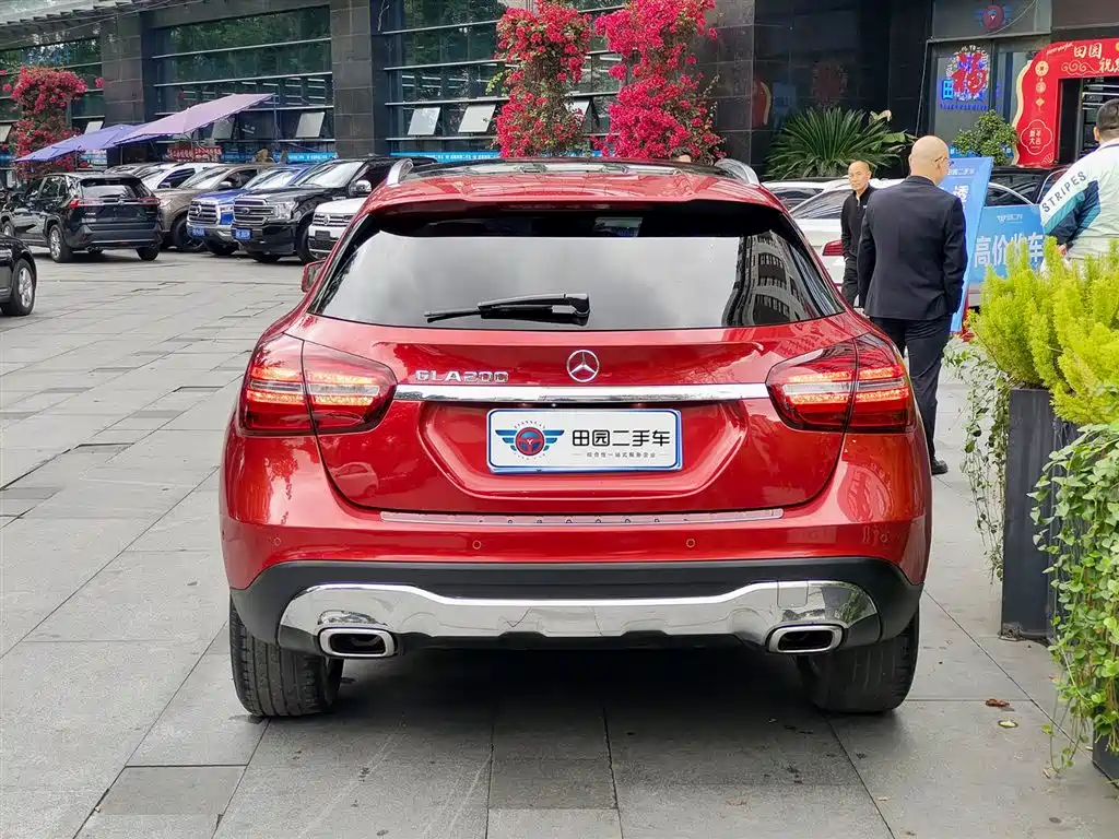 Mercedes-Benz GLA 2018 GLA 200 Dynamic фото 5