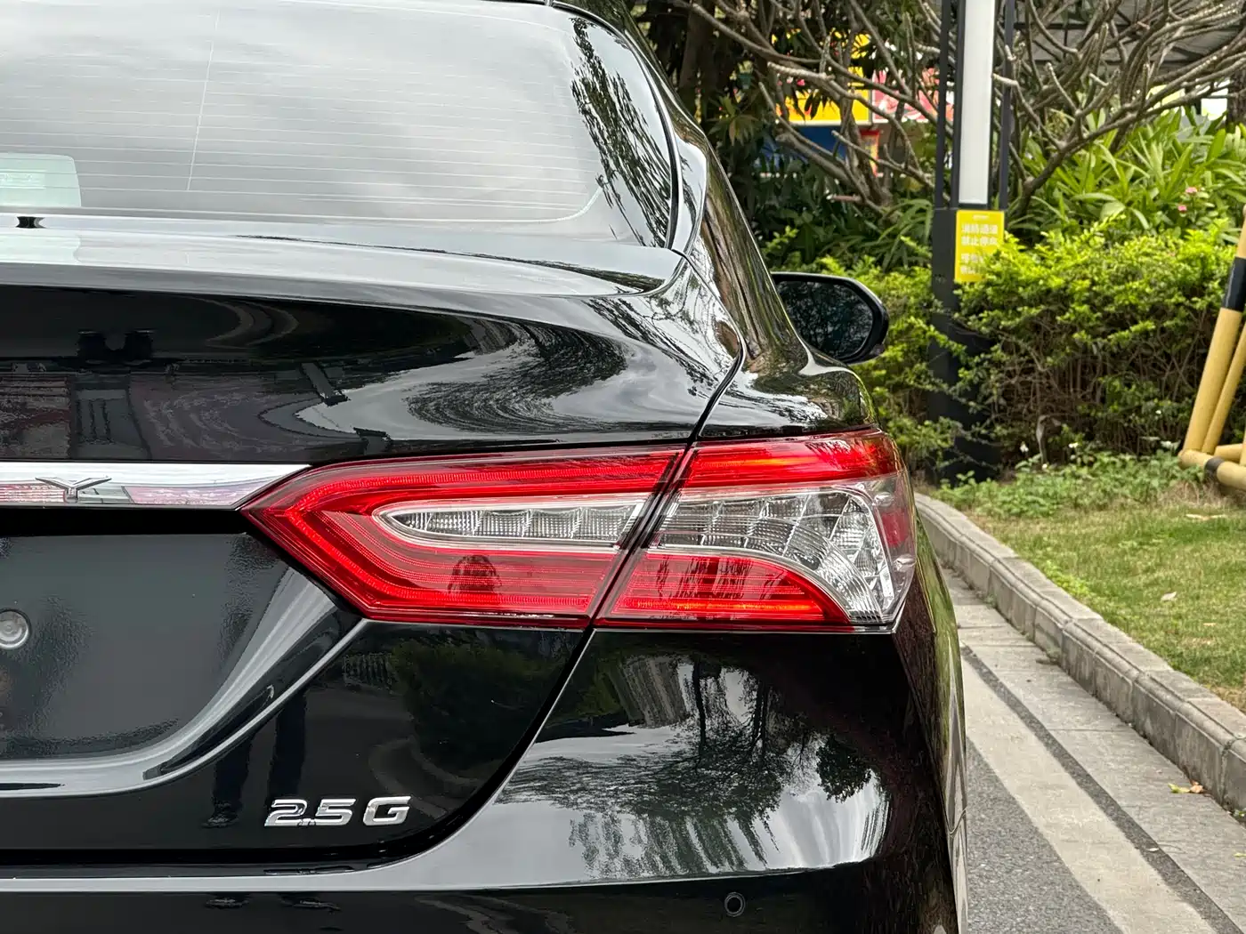 Toyota Camry 2021 2.5G Luxury Edition фото 21