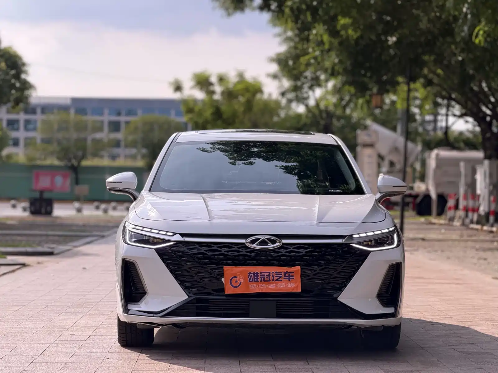 Фото 2 - Chery Arrizo 8