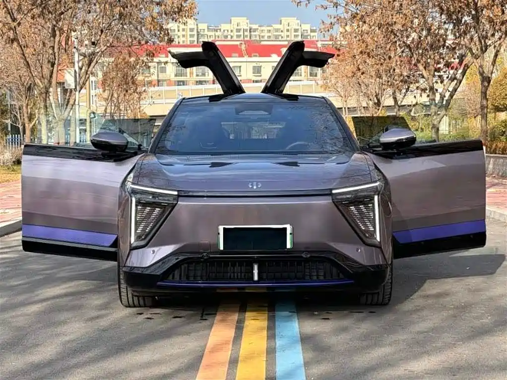 HiPhi GAO HE HIPHI Y