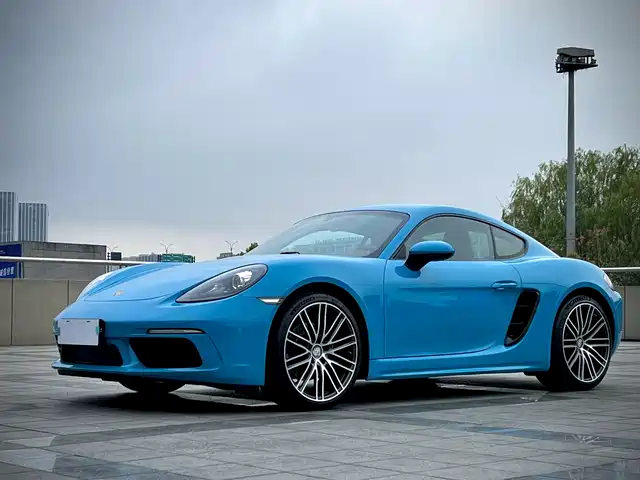 PORSCHE 718