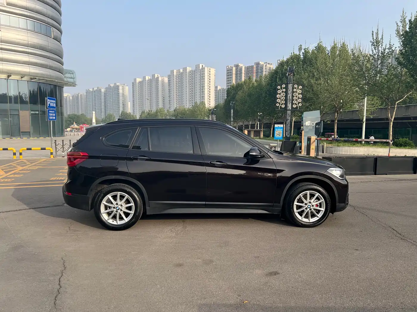 BMW X1 2019 sDrive18Li Fashion Model фото 8