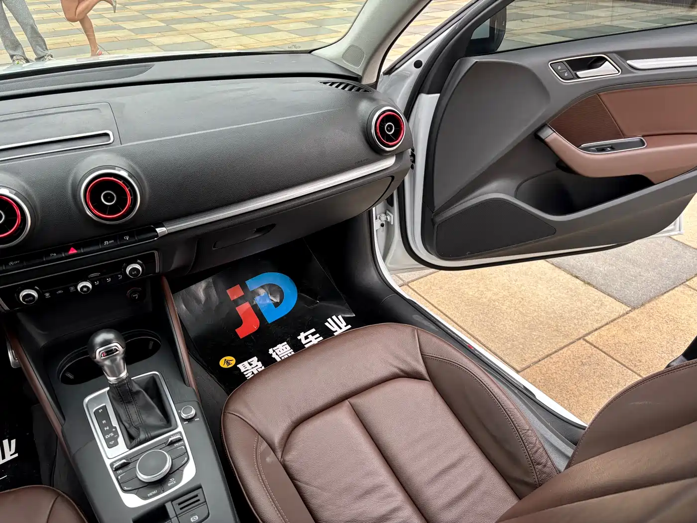 Audi A3 2015 Limousine 40 TFSI Automatic Comfort фото 9
