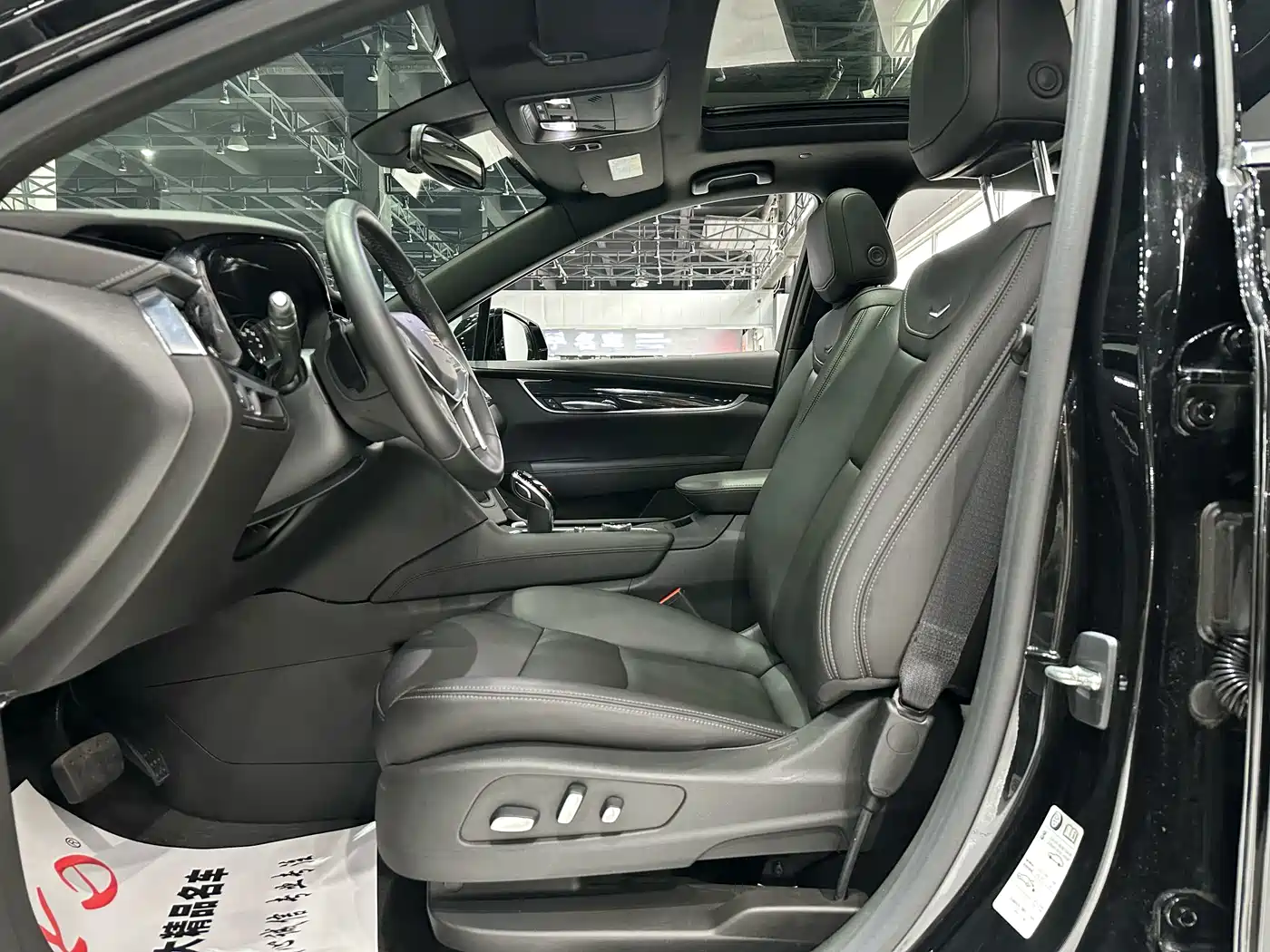 Cadillac XT5 2021 2.0T 2WD Luxury Edition фото 4