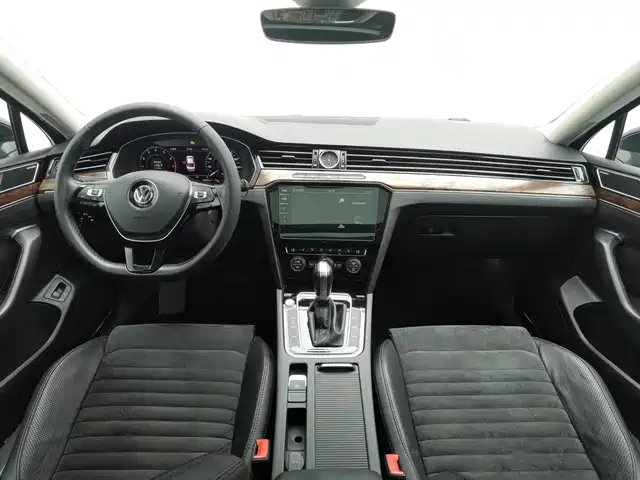 Volkswagen Magotan 2018 380TSI DSG Premium — фото 5