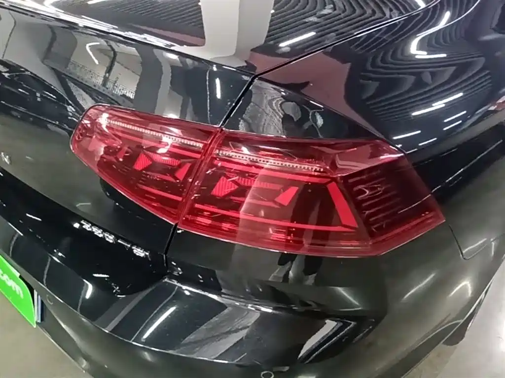 Volkswagen Magotan 2023 Model 2 Million Commemorative Edition 380TSI DSG Flagship фото 8