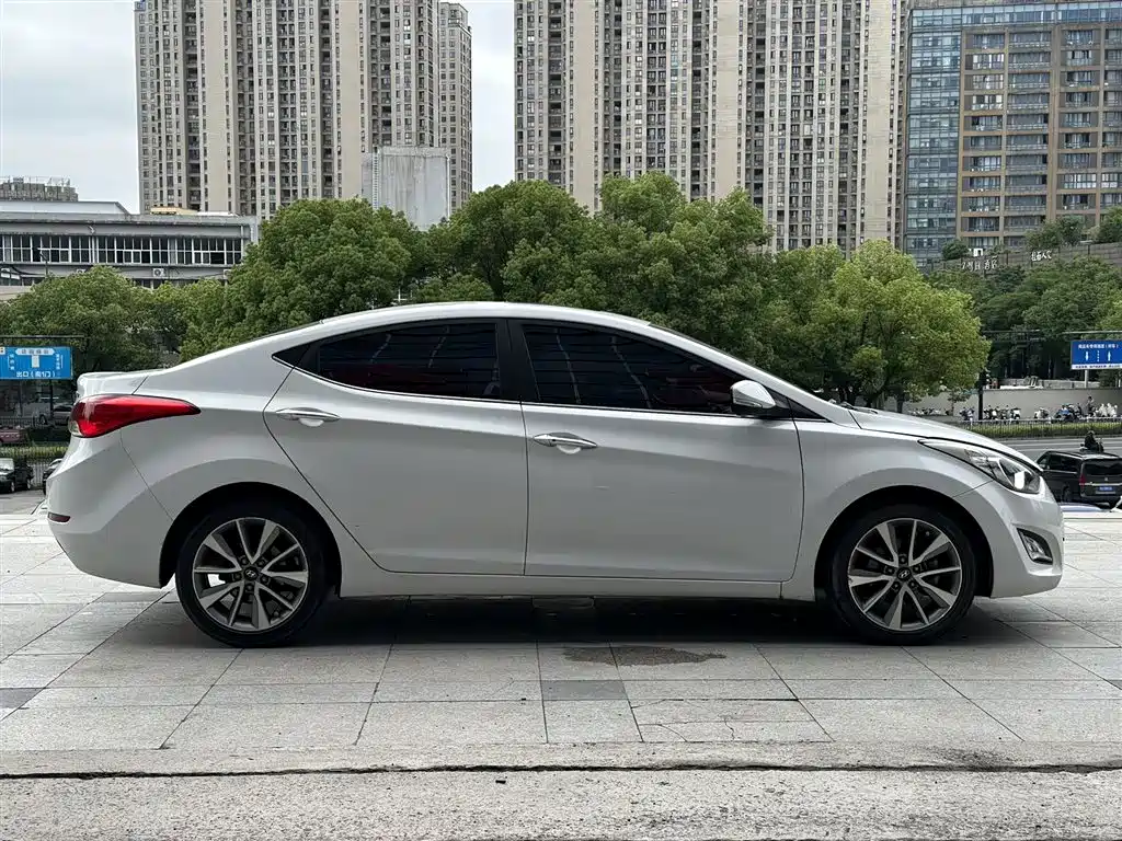 Hyundai Langdong 2015 1.6L Auto Premium фото 5