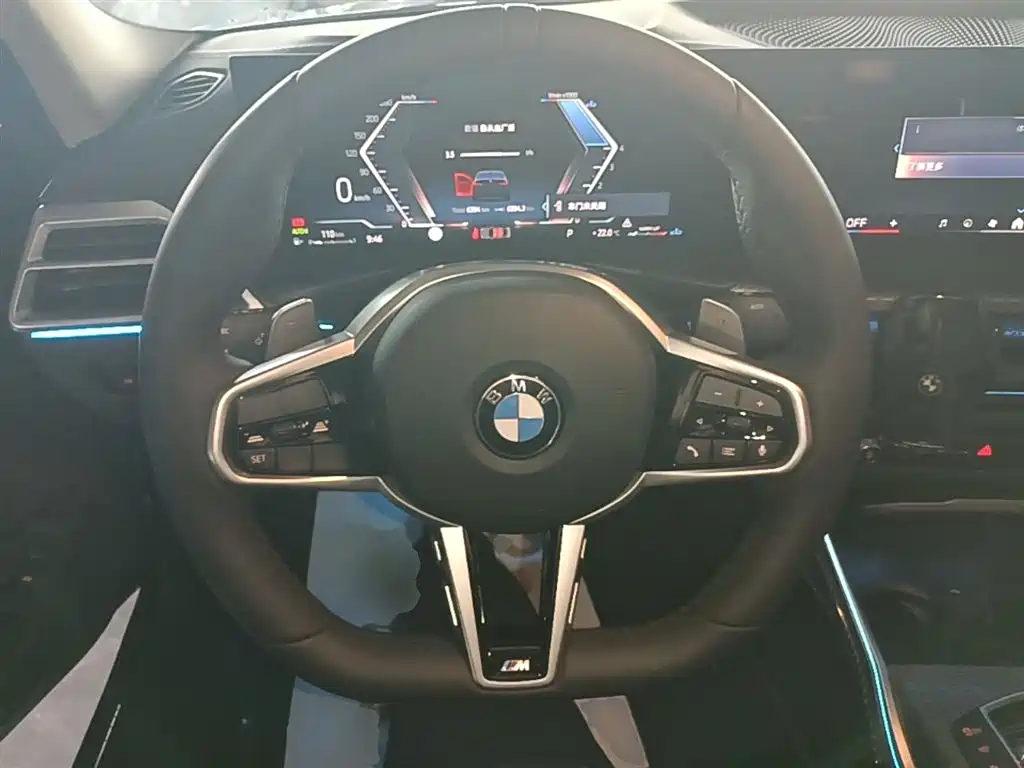 BMW 3 Series 2025 330Li M Sport Night Edition фото 11