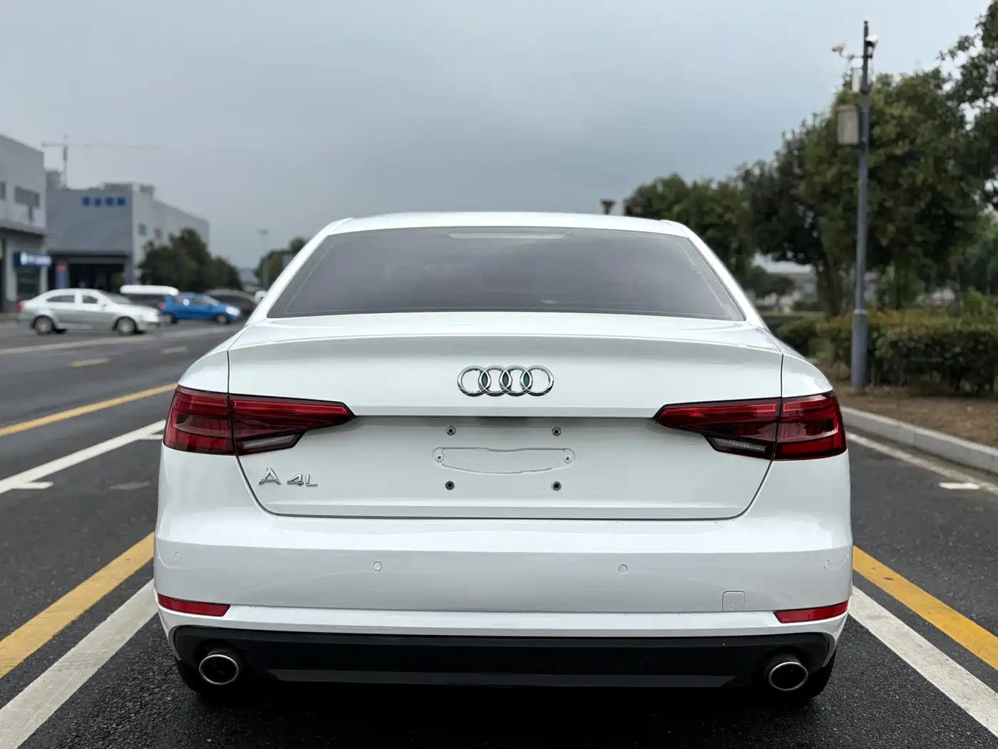 Audi A4L 2017 Plus 40 TFSI Progressive фото 5